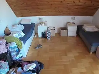 Camsoda Free Porn Cam of voyeurcam-julmodels-greybed-3