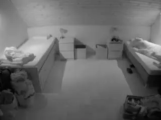 Camsoda Adult Webcam of voyeurcam-julmodels-greybed-3