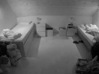 Camsoda Adult Video Chat of voyeurcam-julmodels-greybed-3