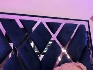 Camsoda Nude Webcam of megan-devon