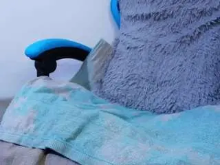 Camsoda Free Live Porn of klylls-squirt