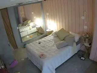Camsoda Nude Webcam of voyeurcam-casa-salsa-bedroom-2