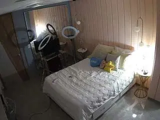 Camsoda Live Sex Cam of voyeurcam-casa-salsa-bedroom-2