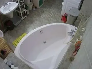 Camsoda Free Live Porn of voyeurcam-julmodels-bath-1st-1
