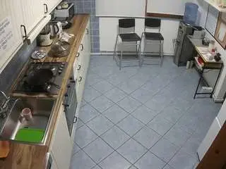 Camsoda Live Sex of voyeurcam-julmodels-kitchen-2