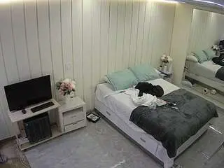 Camsoda Live Sex Cam of voyeurcam-casa-salsa-bedroom-5