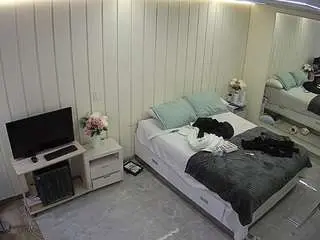 Camsoda Live Sex Cam of voyeurcam-casa-salsa-bedroom-5