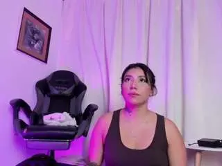 Camsoda Private Sex Chat of emmywilliams