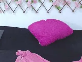 Camsoda Adult Video Chat of tiifanny-goomez