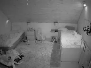 Camsoda Adult Video Chat of voyeurcam-julmodels-whitebed-3