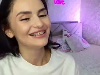 Camsoda Nude Webcam of milaasweety