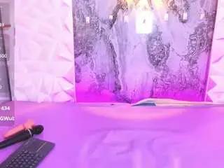 Camsoda Best Webcam of playful-violet