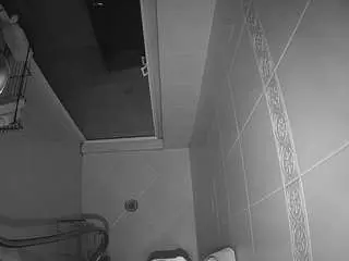 Camsoda Private Sex Chat of voyeurcam-baileybase-shower