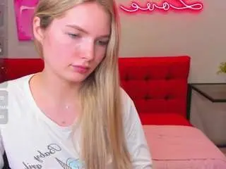 Camsoda Live Sex of evelineamore