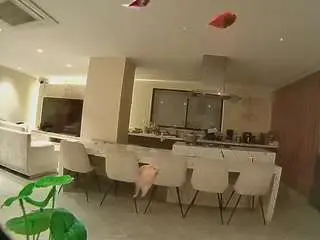 Camsoda Free Porn Cam of voyeurcam-casa-salsa-fishtank