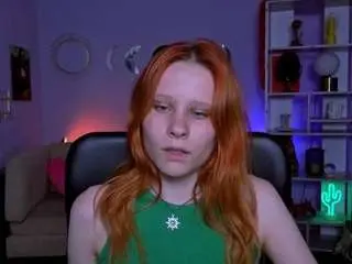 Camsoda Sex Chat of elyra-lir