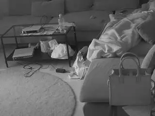 Camsoda Nude Webcam of voyeurcam-julmodels-living-1