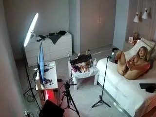 Camsoda Nude Webcam of voyeurcam-casa-salsa-bedroom-12
