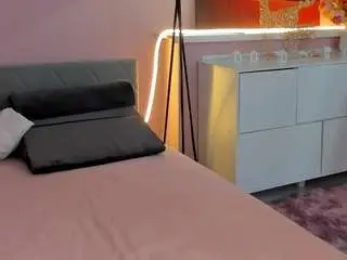 Camsoda Best Webcam of aura-powers