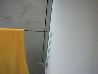 Camsoda Free Live Porn of voyeurcam-casa-salsa-bathroom-7