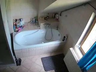 Camsoda Best live sex cam show of voyeurcam-julmodels-bath-2nd-1