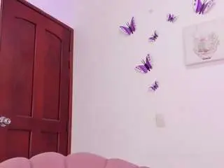 Camsoda Watch Live Sex Cams of charlotte-250