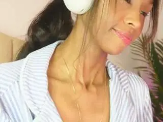 Camsoda Adult Webcams of valery-swan