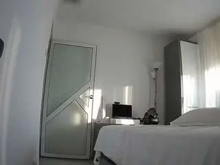 Camsoda Sex Chat of voyeurcam-charmhellen-kitchen