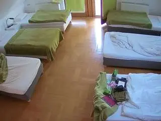Camsoda Sex Chat of voyeurcam-julmodels-bed-6