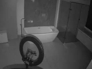 Camsoda Free Live Porn of voyeurcam-casa-salsa-bathroom-4