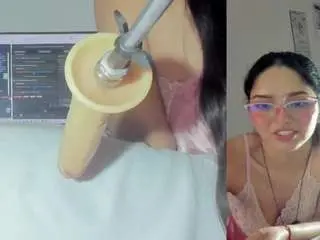 Camsoda Sex Chat of emily-philip