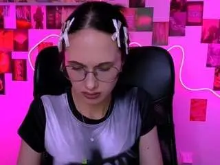 Camsoda Private Sex Chat of mona-cloud