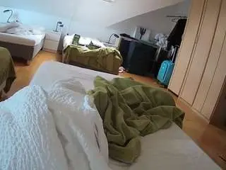 Camsoda Free Live Porn of voyeurcam-julmodels-bed-1