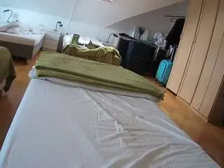 Camsoda Private Sex Chat of voyeurcam-julmodels-bed-1