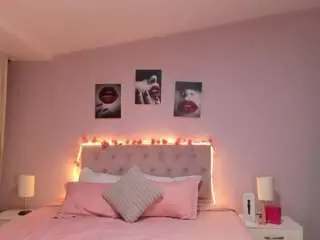 Camsoda Nude Webcam of emyy-rosse