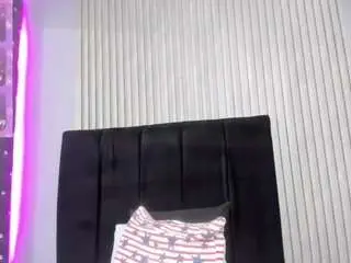 Camsoda Sex Cam of paulinnacurvy