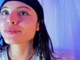 Camsoda Free Porn Cam of emilywithe