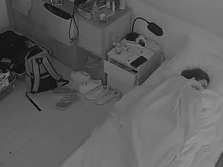 Camsoda Sex Chat of voyeurcam-julmodels-bed-7