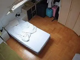 Camsoda Private Sex Chat of voyeurcam-julmodels-bed-7