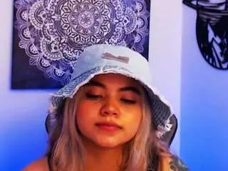 Camsoda Private Sex Chat of scarletthudsson