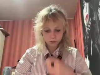 Camsoda Nude Webcam of alysestrawn
