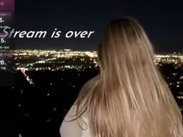 Chaturbate Live Sex Cam of emmafrizea