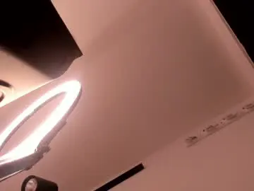Chaturbate Live Sex Cam of sashajune