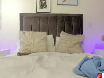 Chaturbate Live Porn of helen_mooree