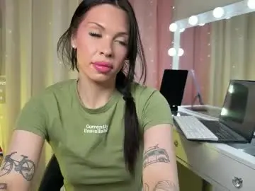 Chaturbate Live Sex of nattywithoutdaddy