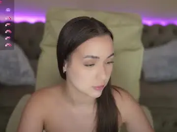 Chaturbate Free Live Porn of oliviamoore_