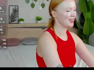 Chaturbate Live Sex Cam of caroll_thompson