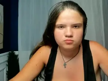 Chaturbate Free Porn Cam of adelecruzz