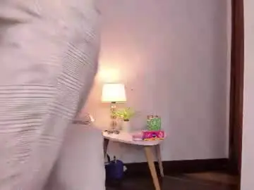 Chaturbate Watch Live Sex Cams of caroline_dh