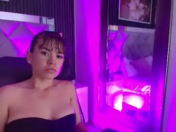Chaturbate Watch Live Sex Cams of aitana_petite_